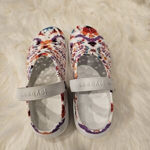 Joybees Women's Floral Colorful Sandals NWOT Size 6W